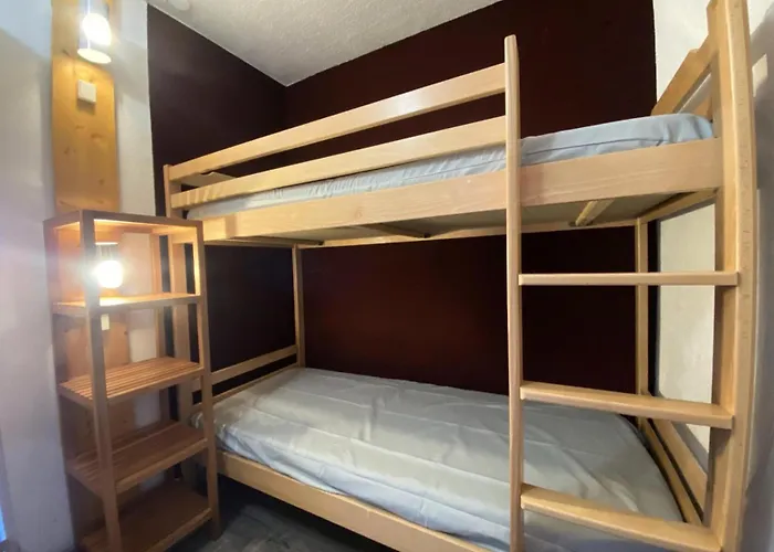 Glaciers - Location: Pour 4 Personnes Avec Balcon Ensoleille, Quartier Jeune Et Anime Mae-9077 Lägenhet Val Thorens