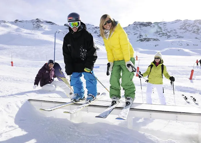 Glaciers - Location: Pour 4 Personnes Avec Balcon Ensoleille, Quartier Jeune Et Anime Mae-9077 Апартаменти *