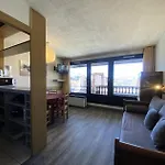 Glaciers - Location: Pour 4 Personnes Avec Balcon Ensoleille, Quartier Jeune Et Anime Mae-9077 * Val Thorens