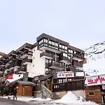 Glaciers - Location: Pour 4 Personnes Avec Balcon Ensoleille, Quartier Jeune Et Anime Mae-9077 Apartment