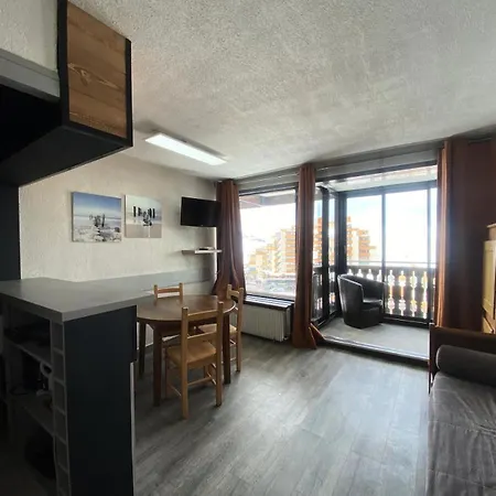 Résidence Glaciers - Location: Pour 4 Personnes Avec Balcon Ensoleillé, Quartier Jeune Et Animé Mae-9077 *