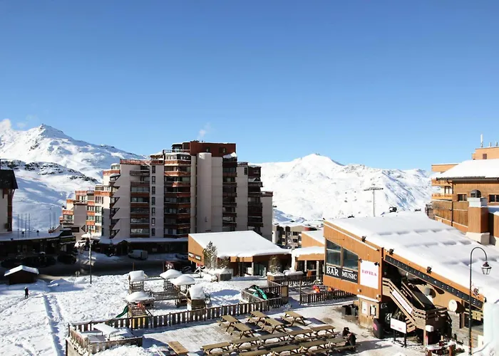 Glaciers - Location: Pour 4 Personnes Avec Balcon Ensoleille, Quartier Jeune Et Anime Mae-9077