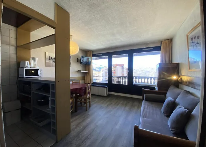 Glaciers - Location: Pour 4 Personnes Avec Balcon Ensoleille, Quartier Jeune Et Anime Mae-9077 * Val Thorens